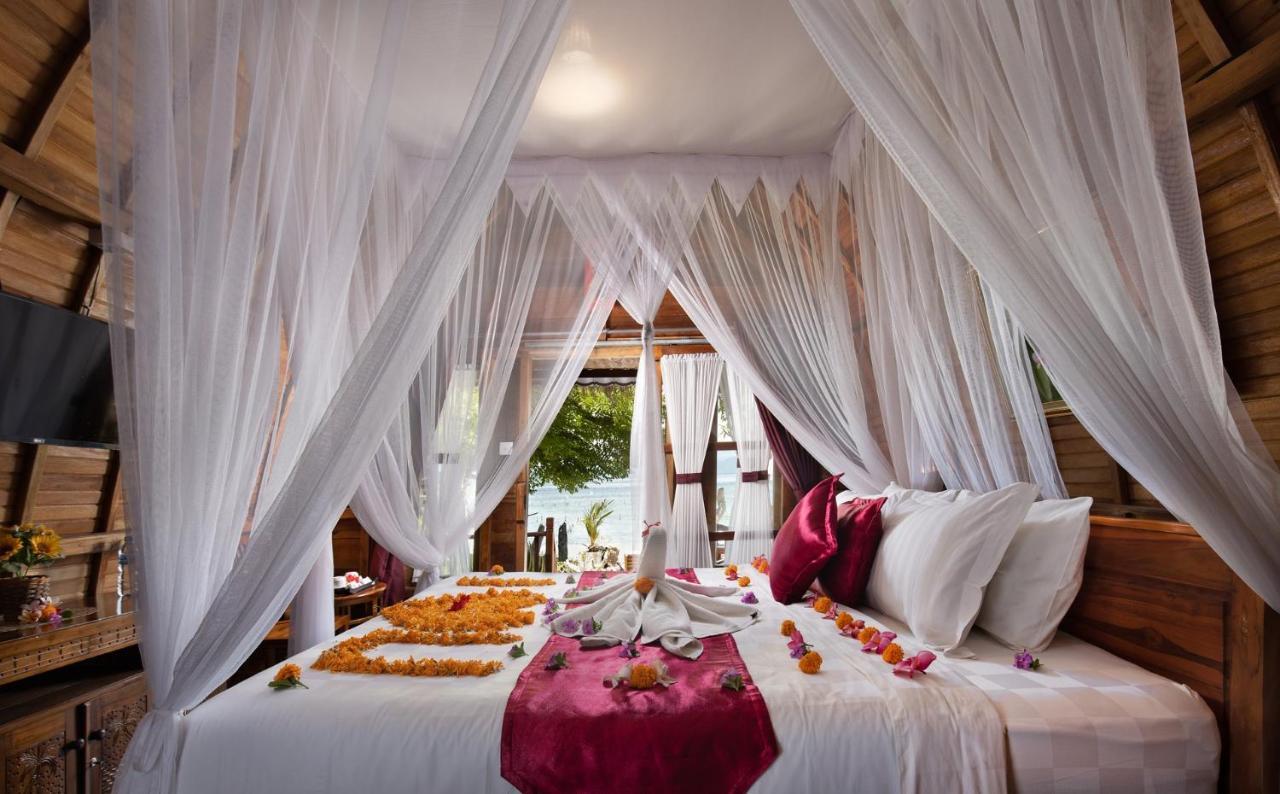 Santen Beach Bungalows Ped Экстерьер фото