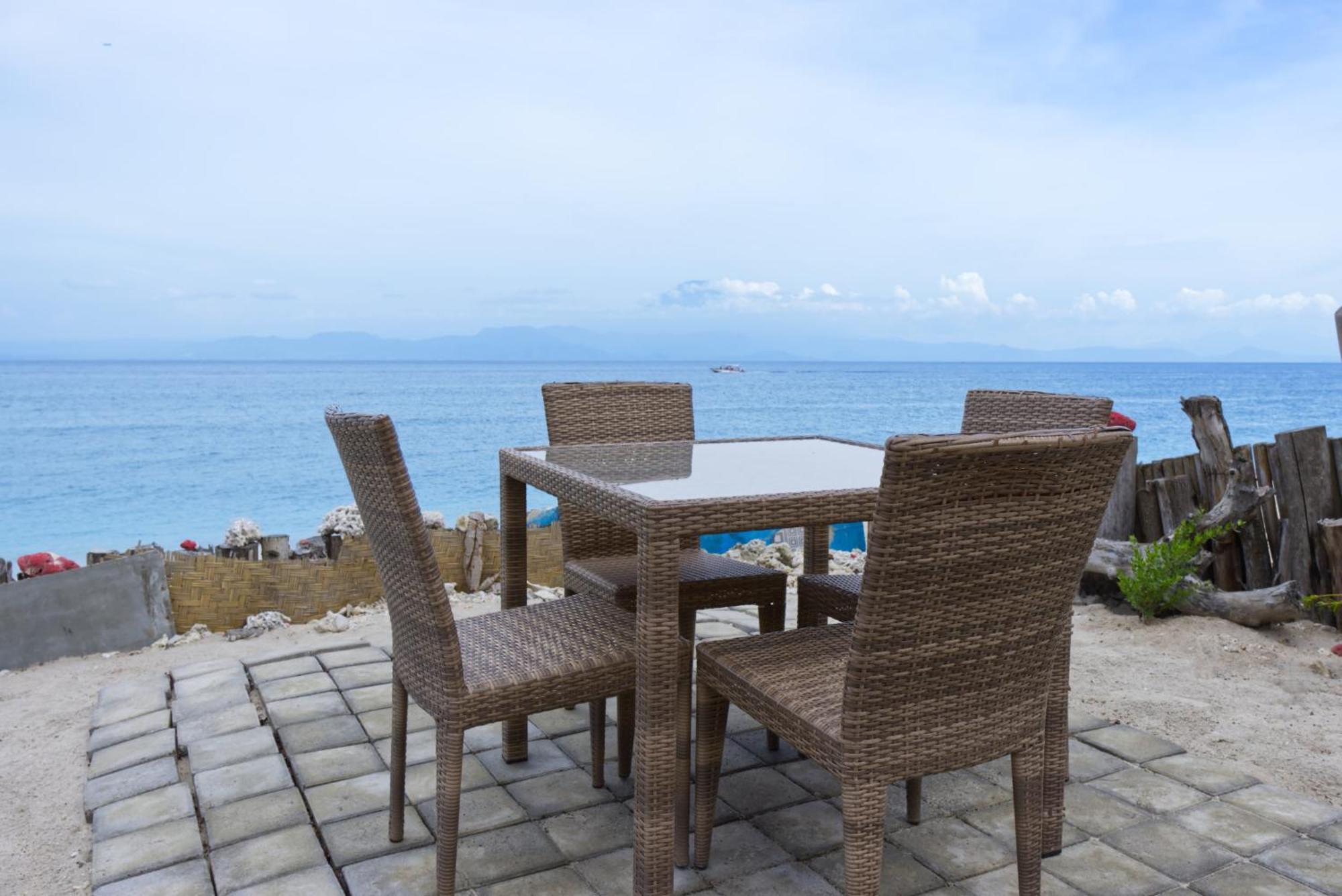 Santen Beach Bungalows Ped Экстерьер фото